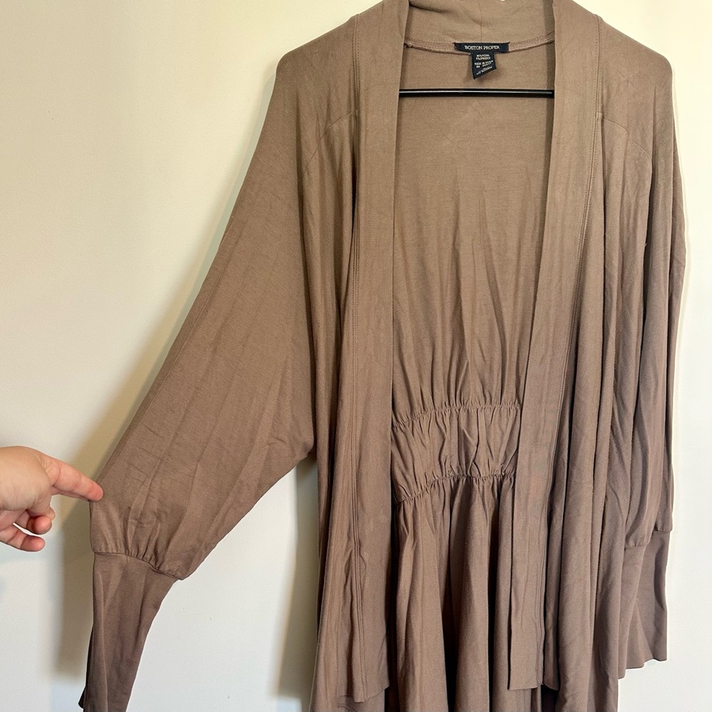 Boston Proper Taupe Asymmetrical Flowy Open Cardigan - Size: Medium - Picture 3 of 7